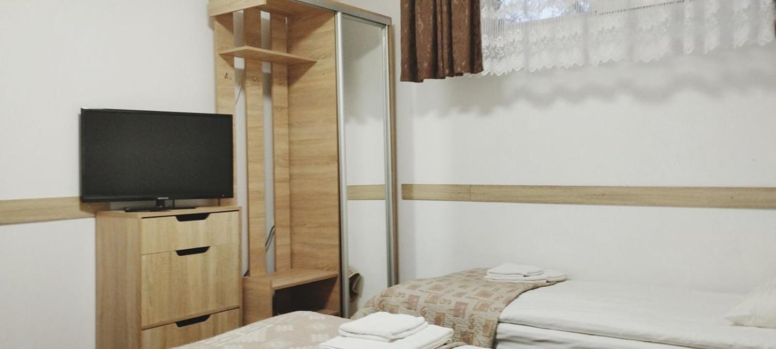 Domino Hotel Berehove  Ngoại thất bức ảnh
